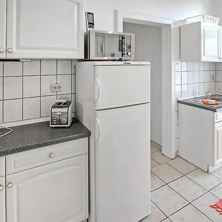 2 Bedroom Cozy In Διαμέρισμα Malchow (Mecklenburg-Vorpommern)