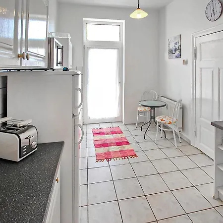 דירה 2 Bedroom Cozy In מאלצ'ו