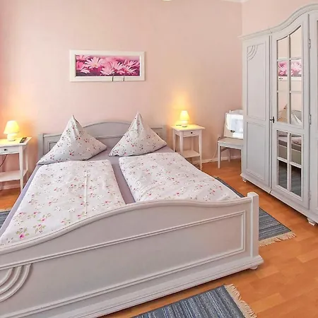 2 Bedroom Cozy In Malchow (Mecklenburg-Vorpommern)