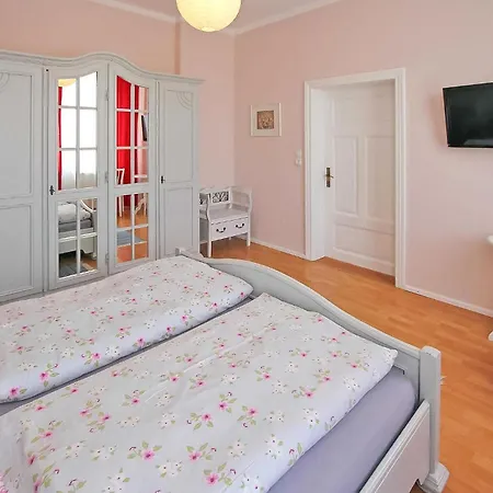 2 Bedroom Cozy In *