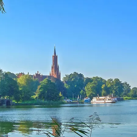 2 Bedroom Cozy In Διαμέρισμα Malchow (Mecklenburg-Vorpommern)