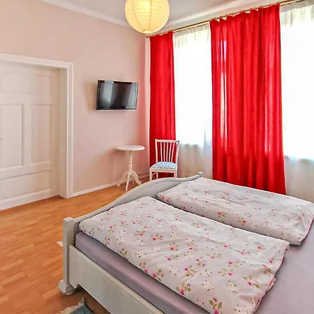 2 Bedroom Cozy In